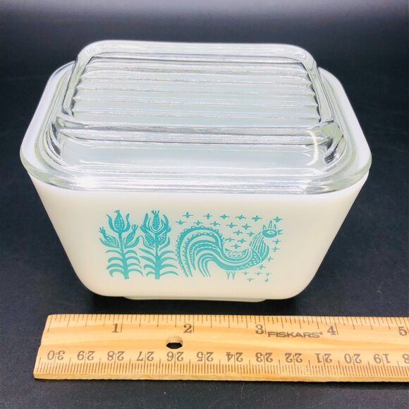 Vintage PYREX Turquoise Amish Butterprint Fridgie 501 with Lid -1.5cup - Picture 12 of 13